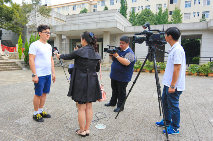 “市八届人大常委会第四十次主任会议召开”